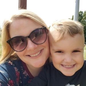 Meet your Posher, Sara